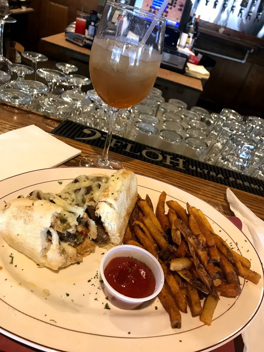 5 Points Grille | restaurant | 239 Richmond Rd, Richmond Heights, OH 44143, USA | 2166009445 OR +1 216-600-9445