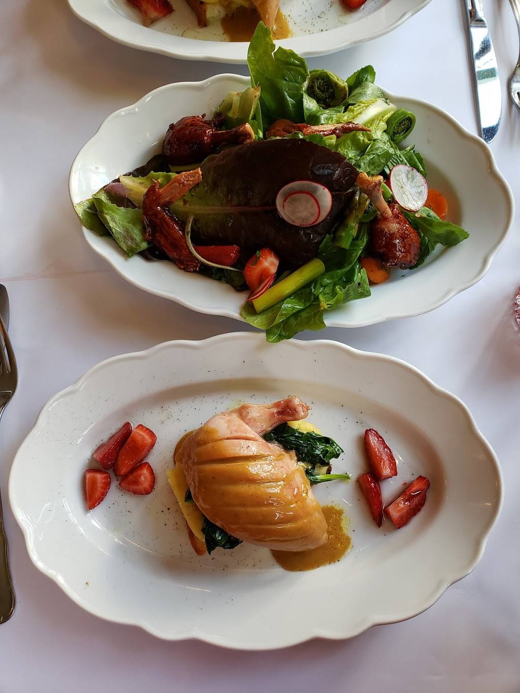 Montréal Plaza | restaurant | 6230 Rue St-Hubert, Montréal, QC H2S 2M2, Canada | 5149036230 OR +1 514-903-6230