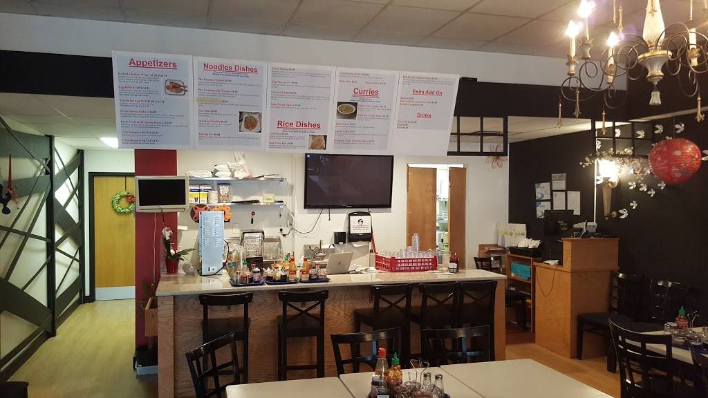 Bees Cuisine | restaurant | 2336 N Farwell Ave, Milwaukee, WI 53211, USA | 4145512166 OR +1 414-551-2166