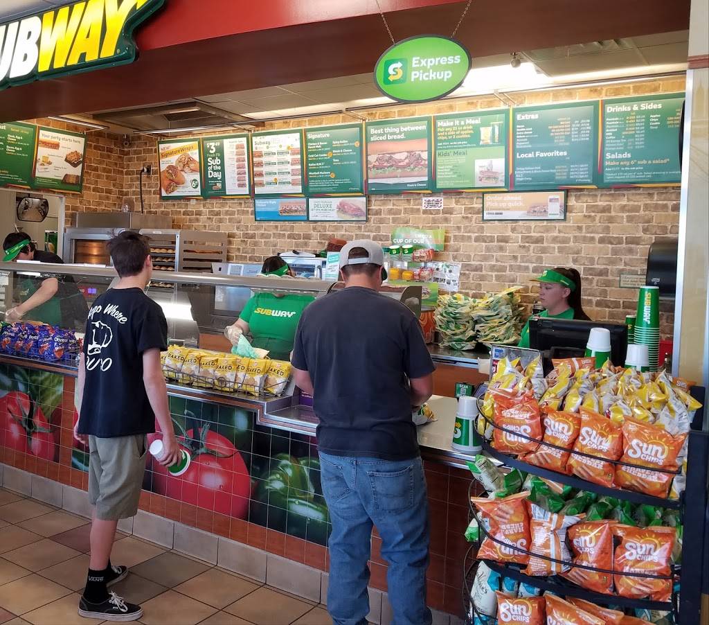 Subway | restaurant | 31120 W Hwy 60, Wittmann, AZ 85361, USA | 6233880764 OR +1 623-388-0764