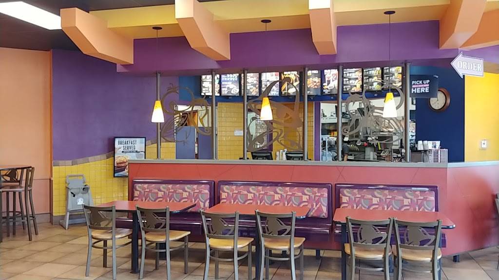 Taco Bell | meal takeaway | 1331 Green Bay Rd, Sturgeon Bay, WI 54235, USA | 9207465258 OR +1 920-746-5258