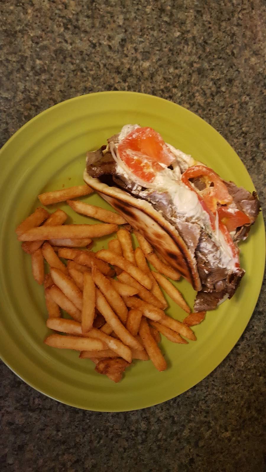 Parkside Gyros | restaurant | 7355 N Clark St, Chicago, IL 60626, USA | 7733380321 OR +1 773-338-0321