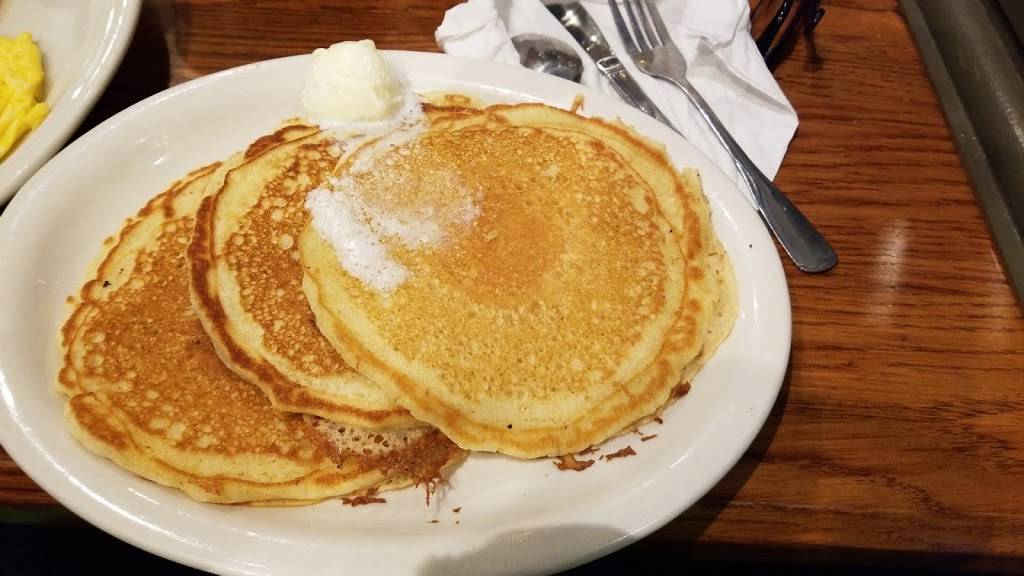 Cracker Barrel Old Country Store | restaurant | 460 Park W Dr, Grovetown, GA 30813, USA | 7066502414 OR +1 706-650-2414