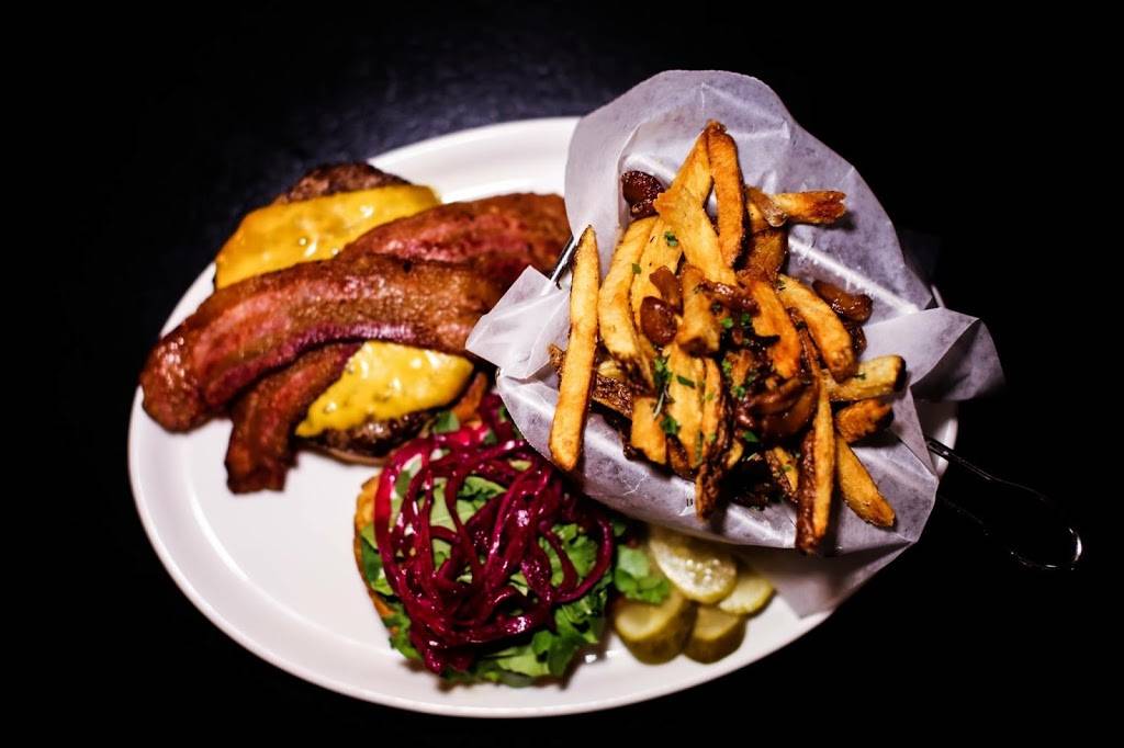 BOLD Food and Drink | restaurant | 1121 W 10th St, Cleveland, OH 44113, USA | 2166968400 OR +1 216-696-8400