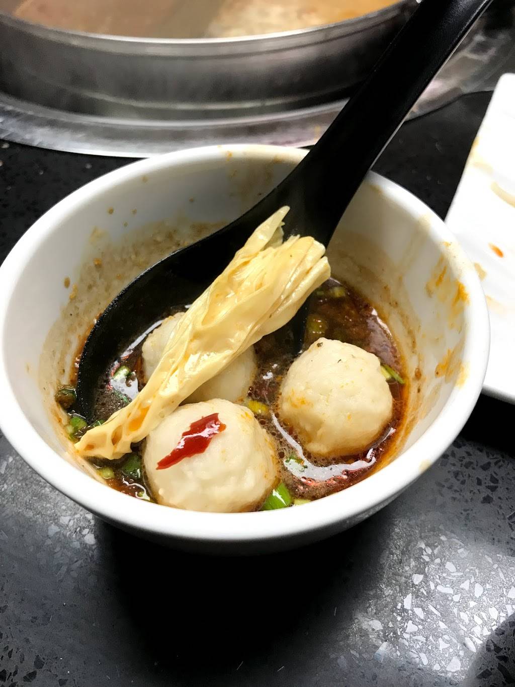 Suibian Hotpot, BBQ & Bar | restaurant | 27 Temple St, New Haven, CT 06510, USA | 2037454889 OR +1 203-745-4889