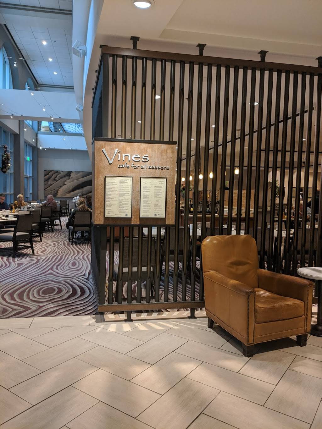 Vines Bistro | restaurant | 1209 L St, Sacramento, CA 95814, USA | 9163213610 OR +1 916-321-3610