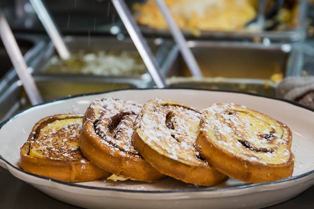 Art & Almas Century Inn | restaurant | 125 N Main St, Burlington, IL 60109, USA | 8476832883 OR +1 847-683-2883