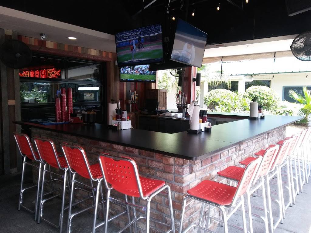 One Hot Mamas American Grille | restaurant | 1 Greenwood Dr Ste 7A, Hilton Head Island, SC 29928, United States | 8436826262 OR +1 843-682-6262