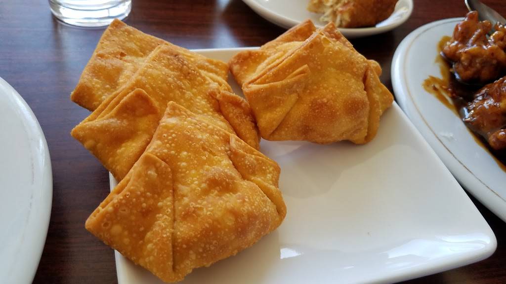 Li Hing Restaurant | restaurant | 5754 W Belmont Ave, Chicago, IL 60634, USA | 7732835838 OR +1 773-283-5838