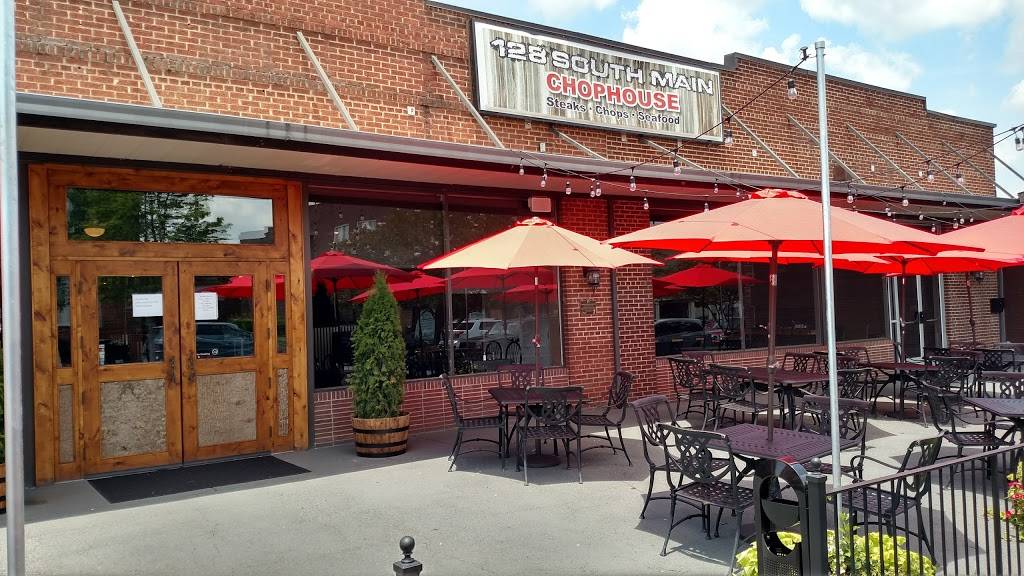 South Main Kitchen & Tavern | restaurant | 128 S Main St, Mt Holly, NC 28120, USA | 7048128973 OR +1 704-812-8973
