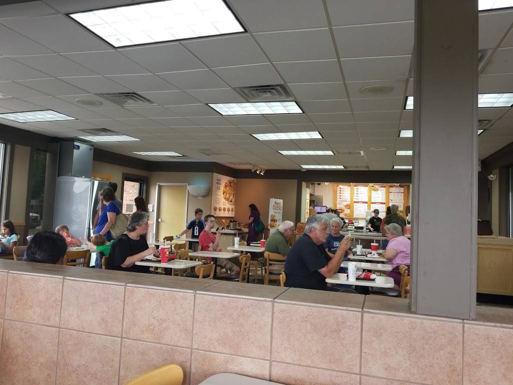 Wendys | restaurant | 530 TN-46 S, Dickson, TN 37055, USA | 6154461793 OR +1 615-446-1793