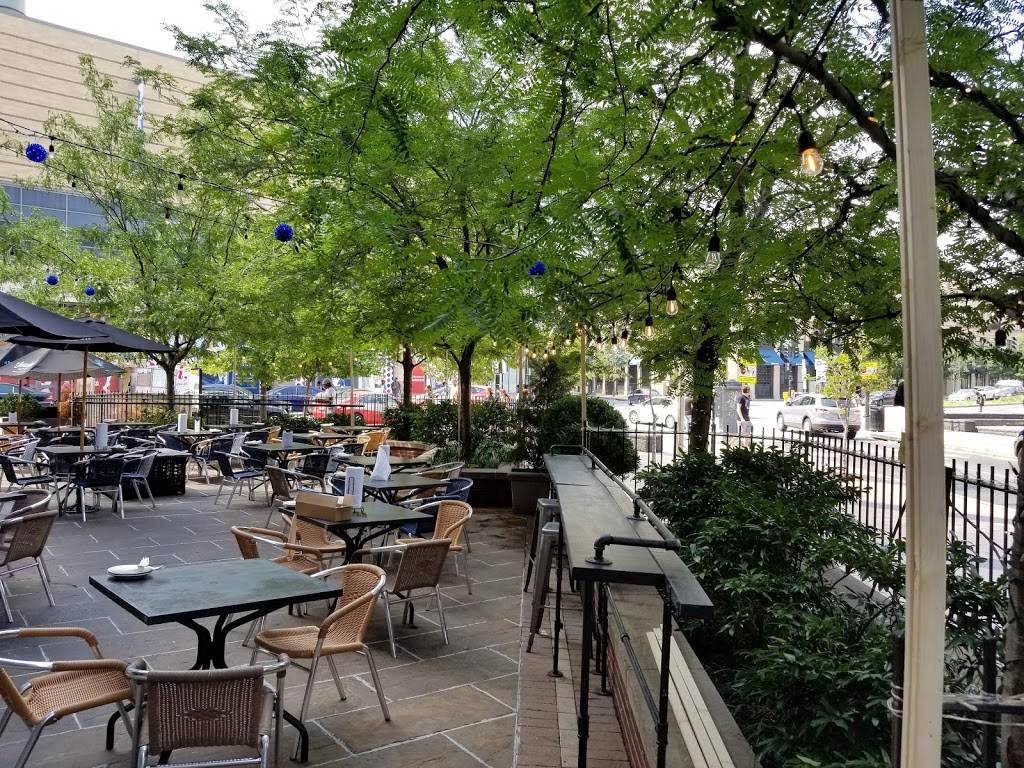 CM Chicken Drafthouse | restaurant | 3115 14th St NW, Washington, DC 20010, USA | 2027977227 OR +1 202-797-7227