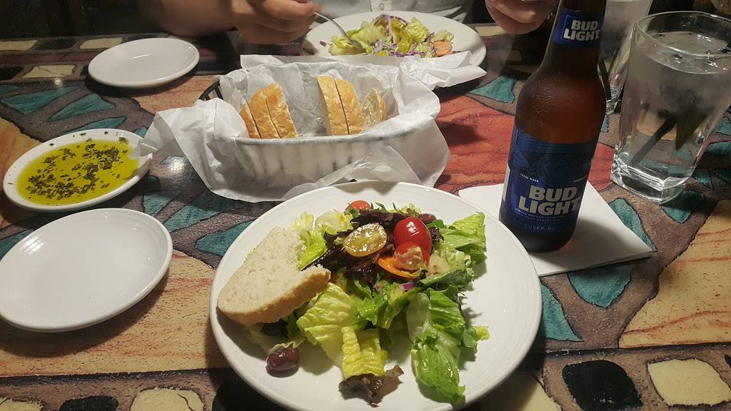 Carrabbas Italian Grill | restaurant | 2815 Geyser Dr, Colorado Springs, CO 80906, USA | 7195271126 OR +1 719-527-1126