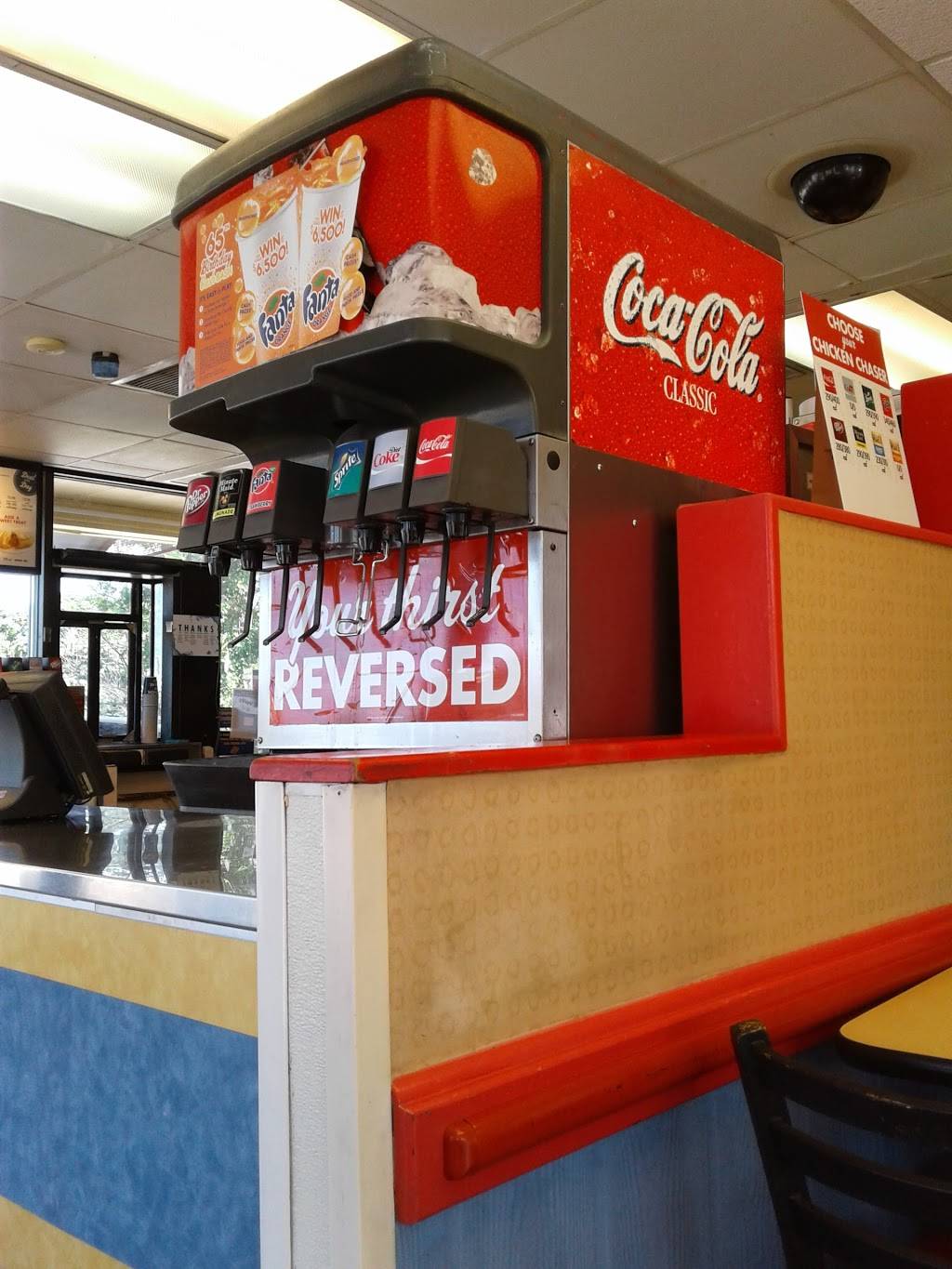 Churchs Chicken | restaurant | 1301 N. W. 28Th, Fort Worth, TX 76164, USA | 8176243011 OR +1 817-624-3011