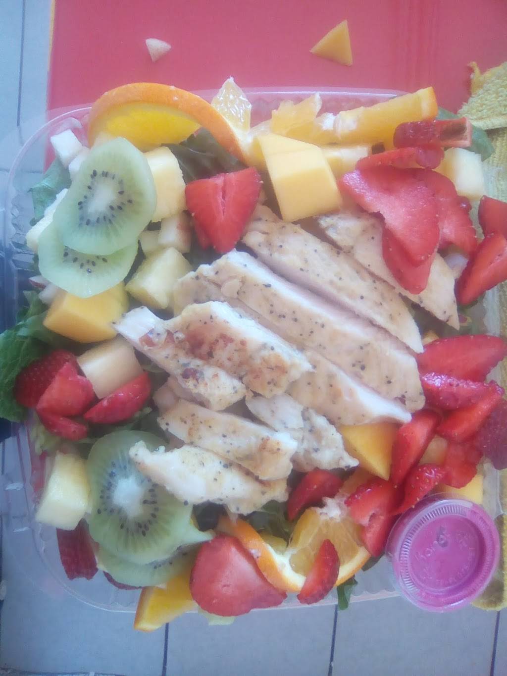 tortas y ensaladas mendoza | restaurant | 38a, Av Magnolias 2602, El Refugio, Tijuana, B.C., Mexico | 016645436337 OR +52 664 543 6337