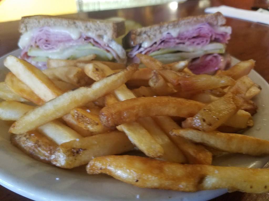 Greeks | restaurant | 239 Haverford Ave, Narberth, PA 19072, USA | 6106648655 OR +1 610-664-8655