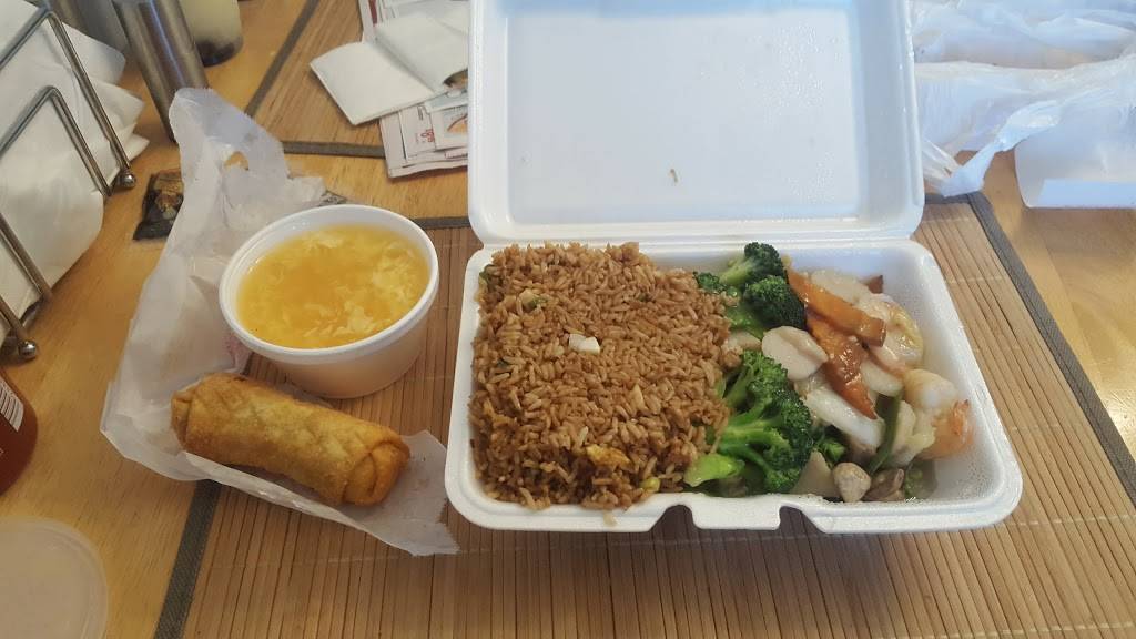 Darien Chop Suey | restaurant | 7516 Cass Avenue, Darien, IL 60561, USA | 6308528899 OR +1 630-852-8899