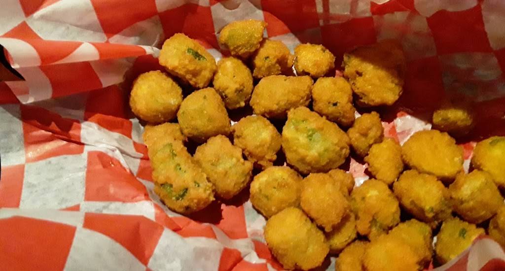 Phatz Chick N Shack | restaurant | 412 US-1, Fort Pierce, FL 34950, USA | 7728824838 OR +1 772-882-4838