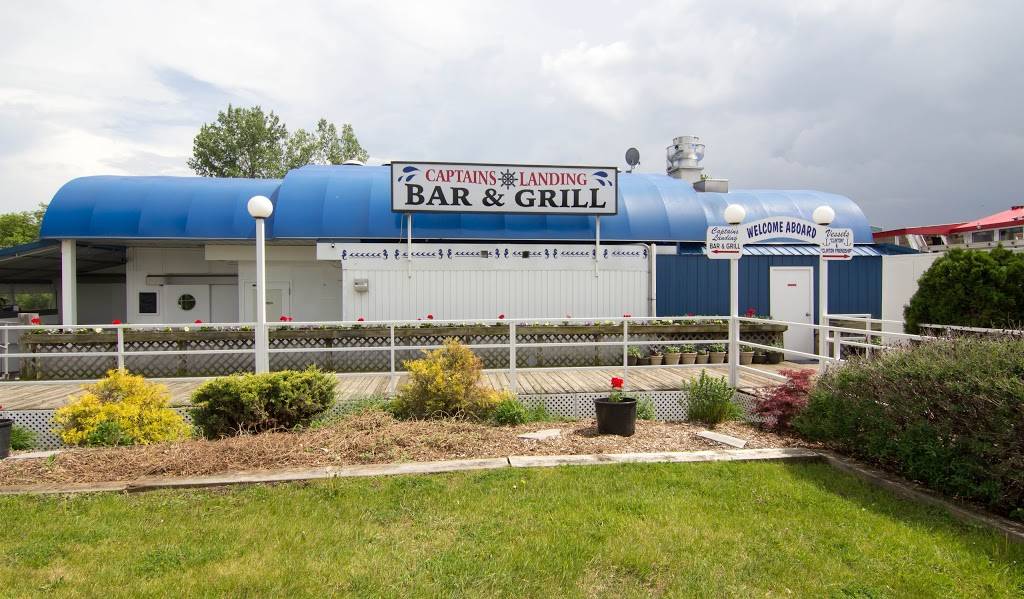 Captains Landing | restaurant | 152 N River Rd, Mt Clemens, MI 48043, USA | 5864939551 OR +1 586-493-9551