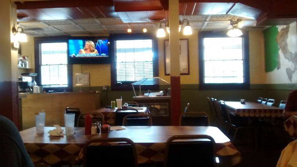 Pinos Pizza | restaurant | 6288 Buggs Island Rd, Boydton, VA 23917, USA | 4347386999 OR +1 434-738-6999