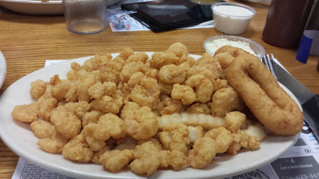 Mayflower Seafood Restaurant | restaurant | 101 Midtown Arc, Madison, NC 27025, USA | 3364270684 OR +1 336-427-0684