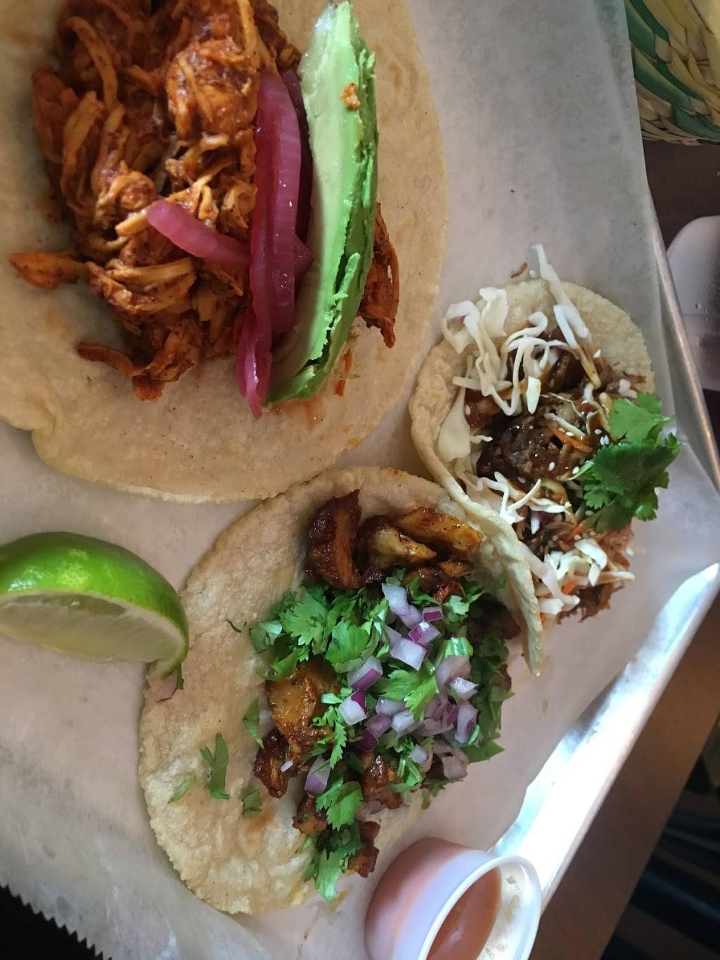 Locos Taqueria | restaurant | 92 Knollwood Blvd, Montgomery, AL 36117, USA | 3346762383 OR +1 334-676-2383