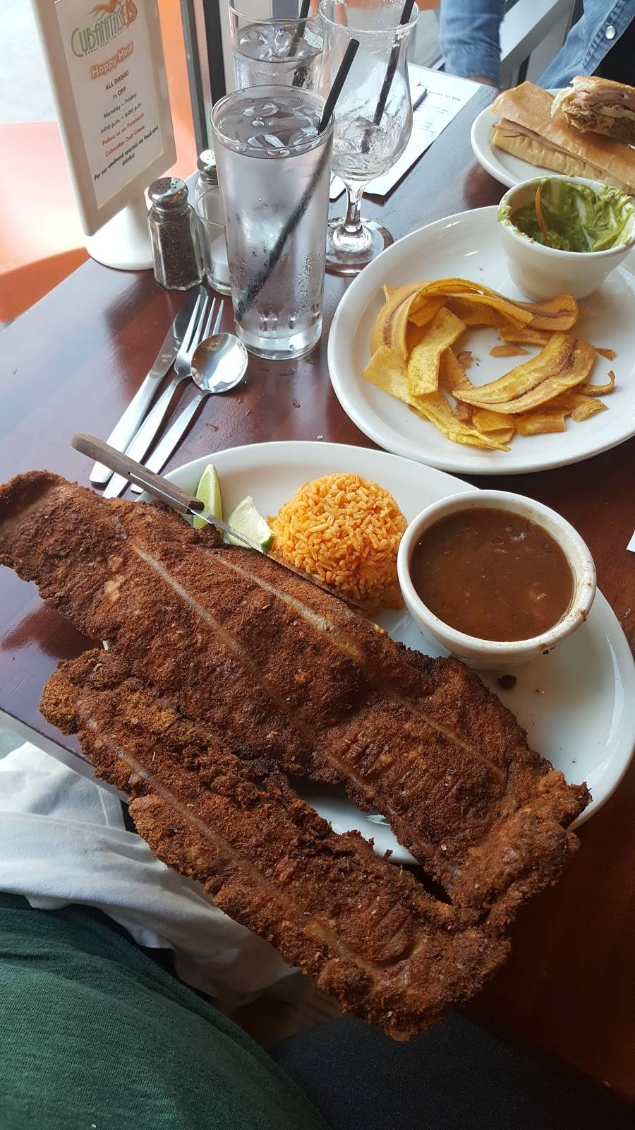 Cubanitas | restaurant | 7973 S Main St, Oak Creek, WI 53154, USA | 4145745260 OR +1 414-574-5260