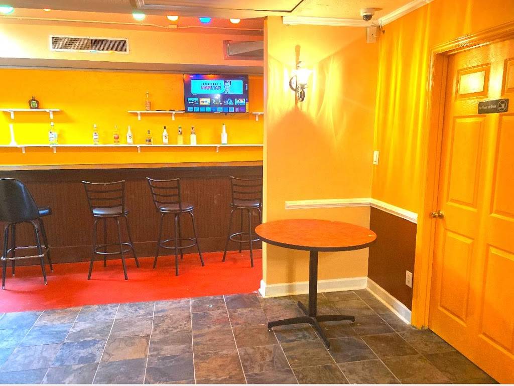 African Kitchen Restaurant & Bar | restaurant | 6024 The Plaza, Charlotte, NC 28215, USA | 7045324279 OR +1 704-532-4279