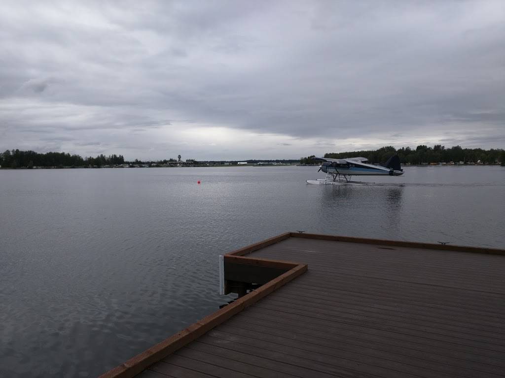 Flying Machine Restaurant | restaurant | 4800 Spenard Rd, Anchorage, AK 99517, USA | 9072662249 OR +1 907-266-2249