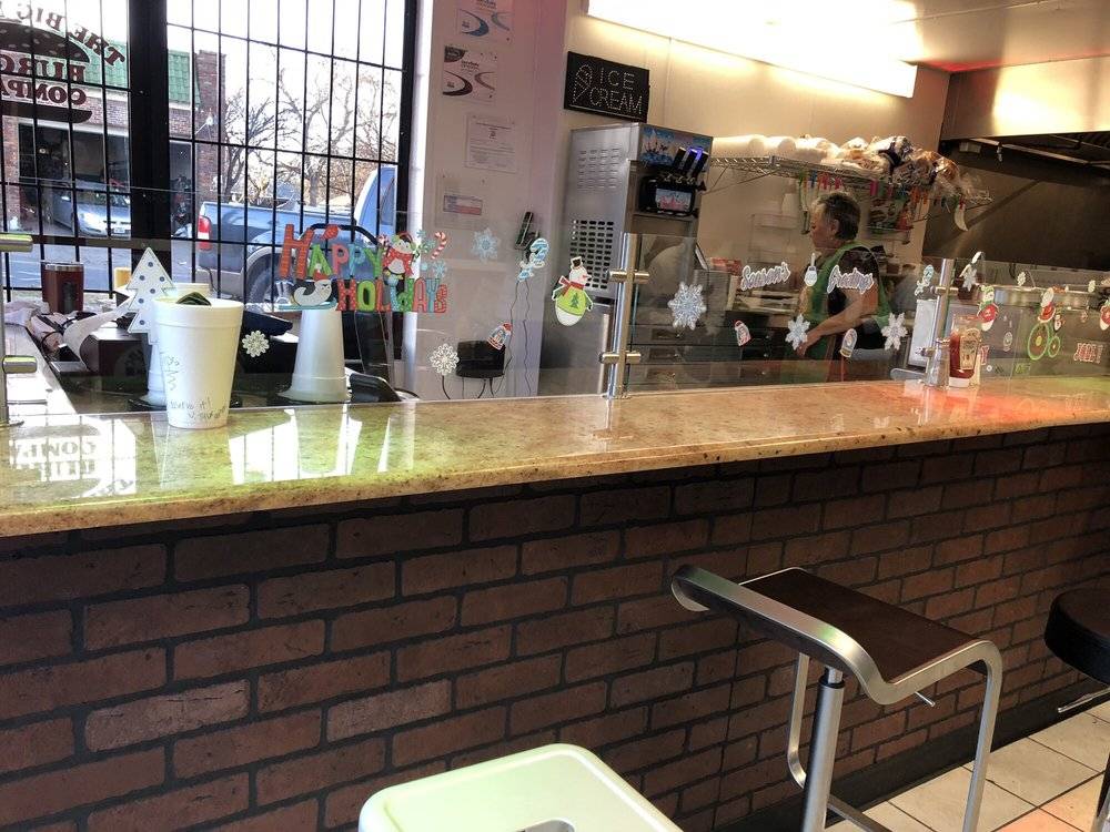 Big Mouth Burgers | restaurant | 1323 W Clarendon Dr, Dallas, TX 75208, USA | 4692060824 OR +1 469-206-0824