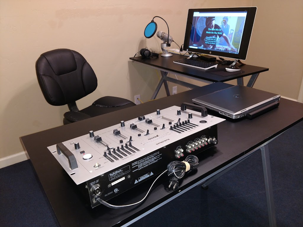 Carlos from Radio Music 101 & TV | restaurant | 139 W Olive Ave #B, Fresno, CA 93728, USA | 5594003712 OR +1 559-400-3712