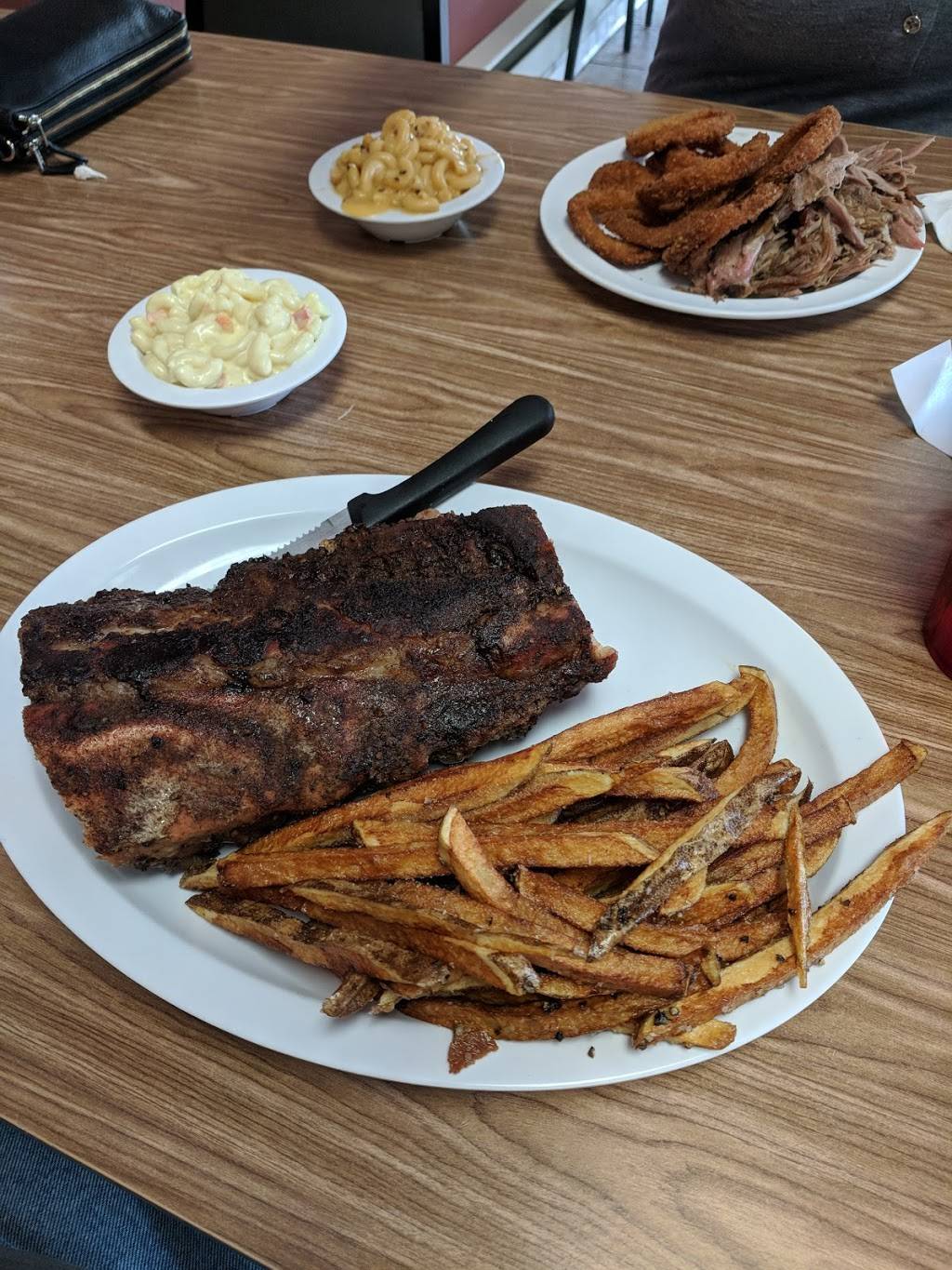 Backwoods Brothers Authentic Texas Cuisine | restaurant | 272 S Fourth St, Hamburg, PA 19526, USA | 4846653641 OR +1 484-665-3641