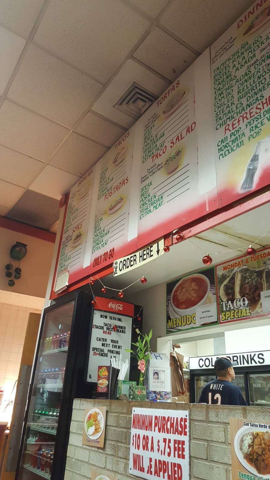 El Gallo Tapatio | restaurant | 10164 S Roberts Rd, Palos Hills, IL 60465, USA | 7085980107 OR +1 708-598-0107