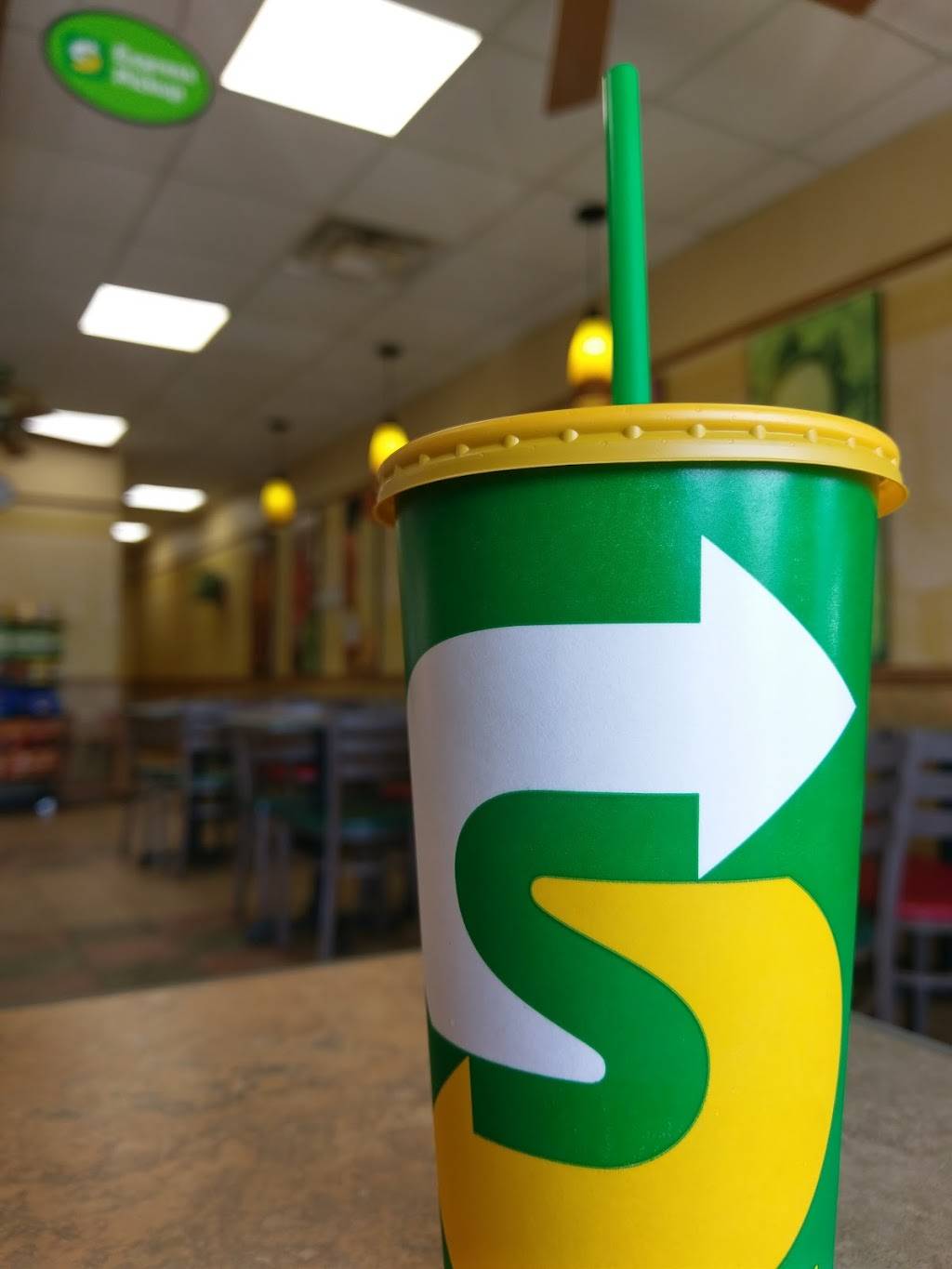 Subway | restaurant | 11943 Hamilton Ave, Cincinnati, OH 45231, USA | 5136747827 OR +1 513-674-7827
