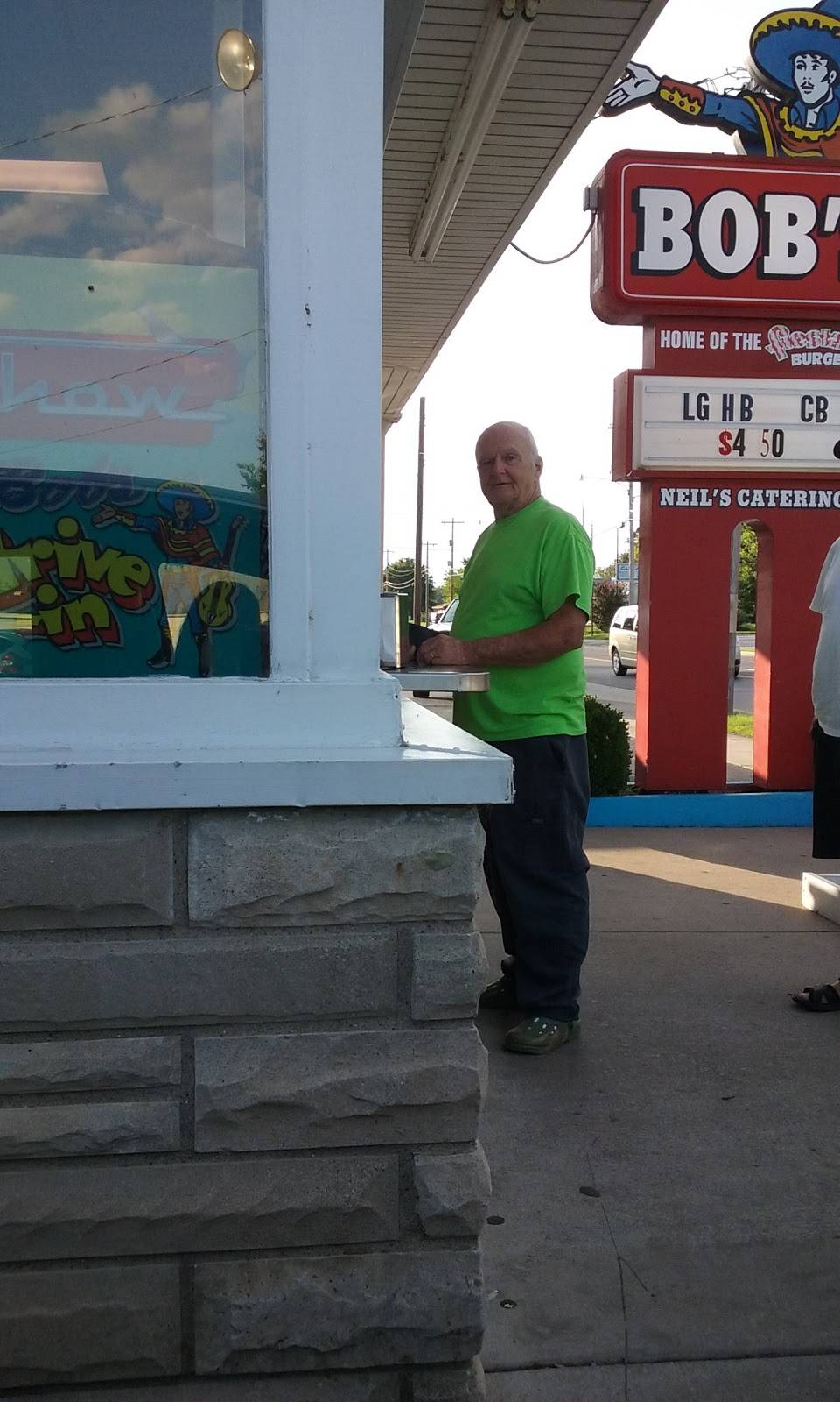 Bobs Drive-In Restaurant | restaurant | 2429 Bridge St, Paducah, KY 42003, USA | 2704436493 OR +1 270-443-6493