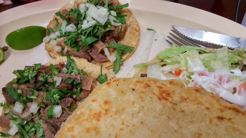 Taqueria Morelia | restaurant | 3943 W Lawrence Ave, Chicago, IL 60625, USA | 7735091727 OR +1 773-509-1727