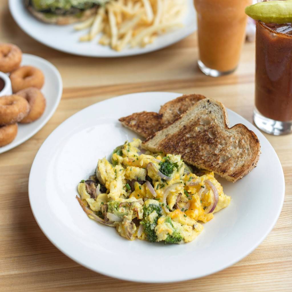 The Bird | restaurant | 1612 Harmon Pl, Minneapolis, MN 55403, USA | 6127679495 OR +1 612-767-9495