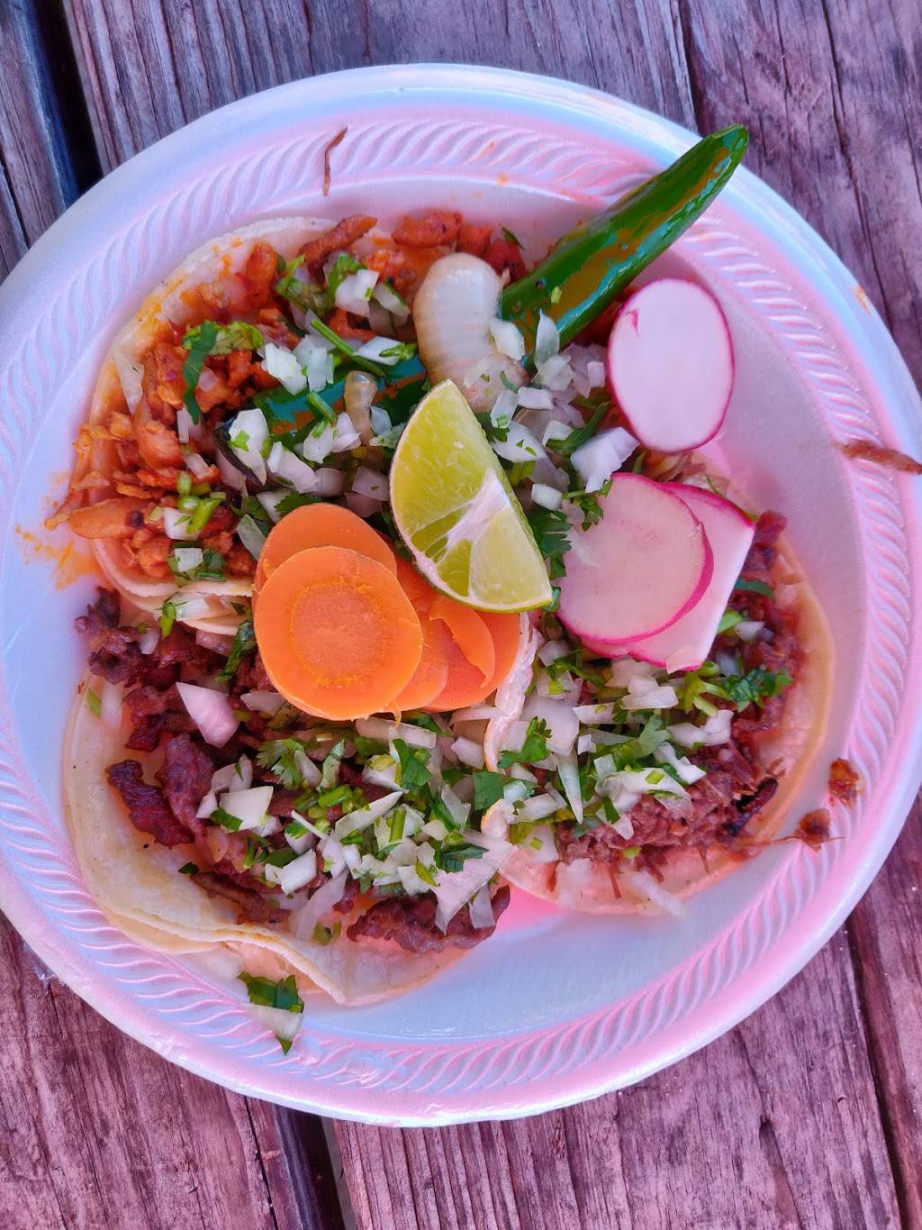 Taqueria Soccer Taco Truck | restaurant | 2202 Dickerson Pike, Nashville, TN 37207, USA | 6156748917 OR +1 615-674-8917