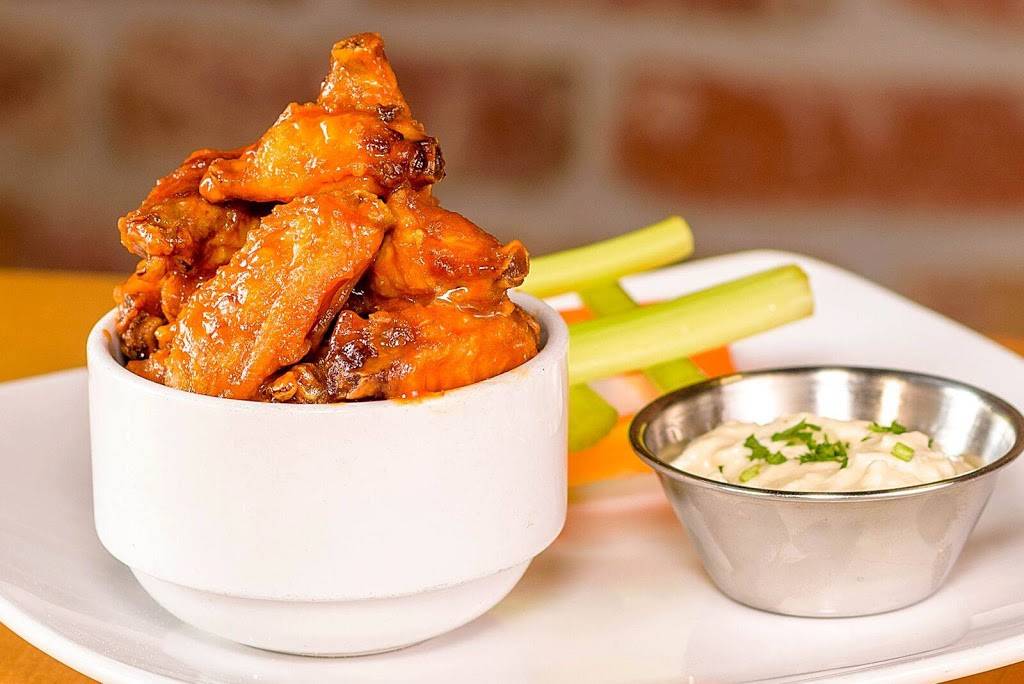 Upper Crust Wood Fired Pizza | restaurant | 1205 NW 178th St, Edmond, OK 73012, USA | 4052858887 OR +1 405-285-8887