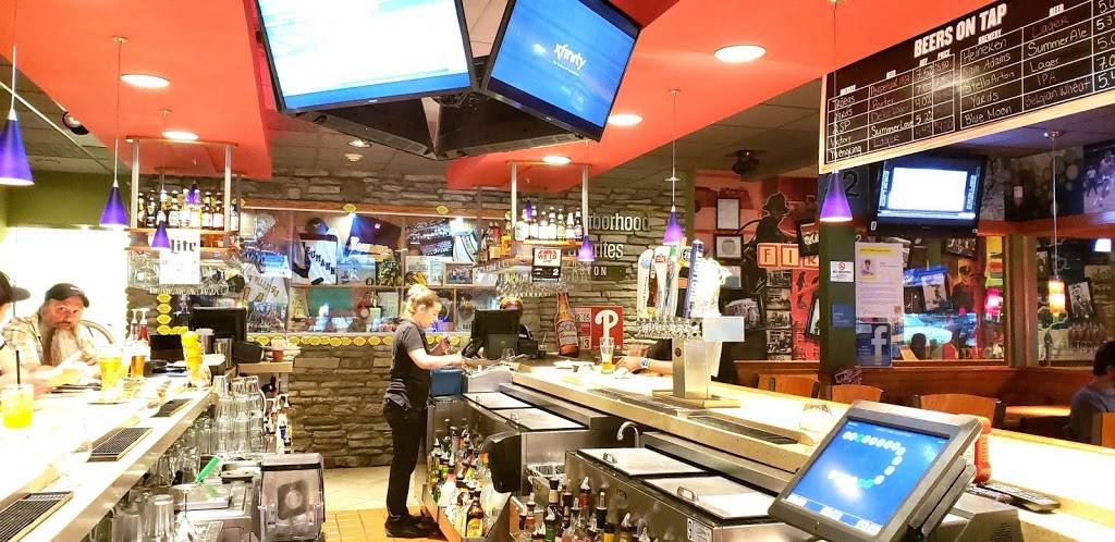 Applebees Grill + Bar | restaurant | 4301 Pennell Rd, Aston, PA 19014, USA | 6104853528 OR +1 610-485-3528