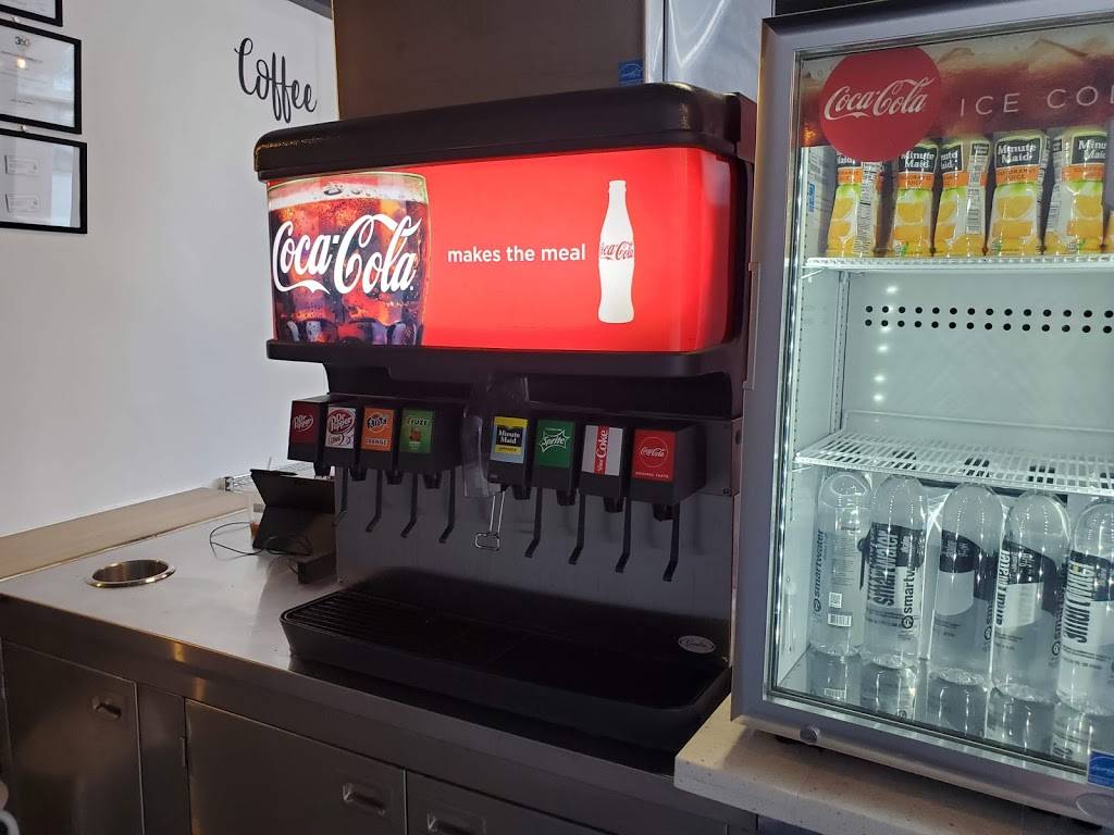 La Baguette | restaurant | 34580 Monterey Ave Unit 106, Palm Desert, CA 92211, USA | 7606205308 OR +1 760-620-5308