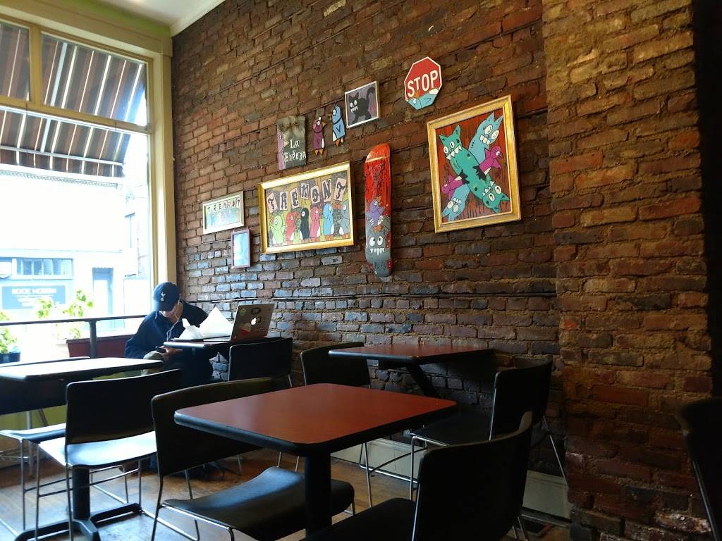 La Bodega In Tremont | meal takeaway | 869 Jefferson Ave, Cleveland, OH 44113, USA | 2166217075 OR +1 216-621-7075