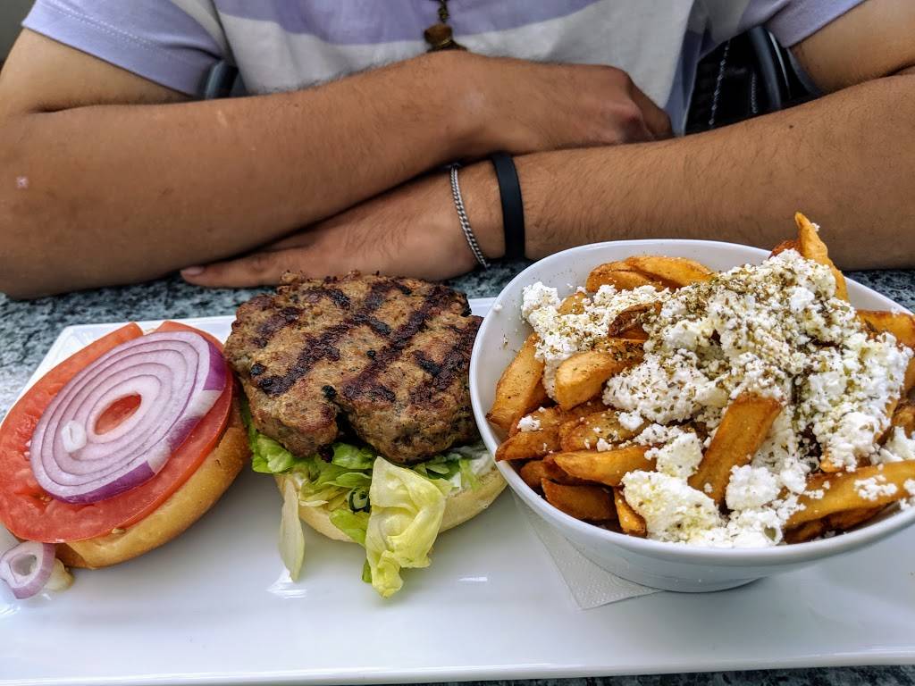 Barangas On The Beach | restaurant | 380 Van Wagners Beach Rd, Hamilton, ON L8E 3L8, Canada | 9055447122 OR +1 905-544-7122