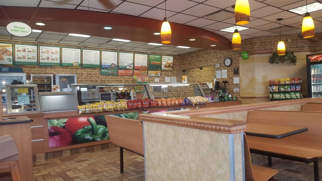 Subway Restaurants | restaurant | 103 S Main St, Highlands, TX 77562, USA | 2814265580 OR +1 281-426-5580
