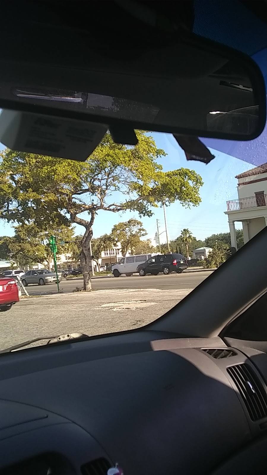 Chez Madame Johns Restaurant | restaurant | 975 NE 125th St, North Miami, FL 33161, USA | 3058929333 OR +1 305-892-9333