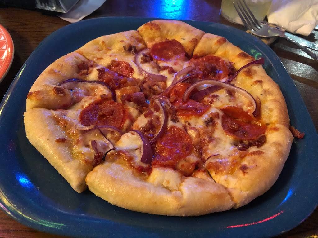 Two Guys Pizza & Ribs | restaurant | 1307 7th Ave E, Hendersonville, NC 28792, USA | 8286936755 OR +1 828-693-6755