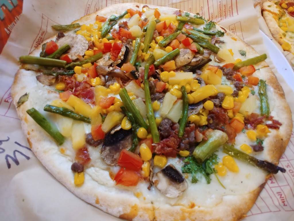 MOD Pizza | restaurant | CASTRO VILLAGE, 3384 Village Dr, Castro Valley, CA 94546, USA | 5108067650 OR +1 510-806-7650