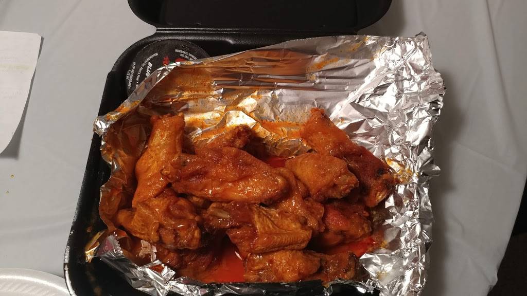 Perris Pizzeria | restaurant | 1097 Long Pond Rd, Rochester, NY 14626, USA | 5852253000 OR +1 585-225-3000