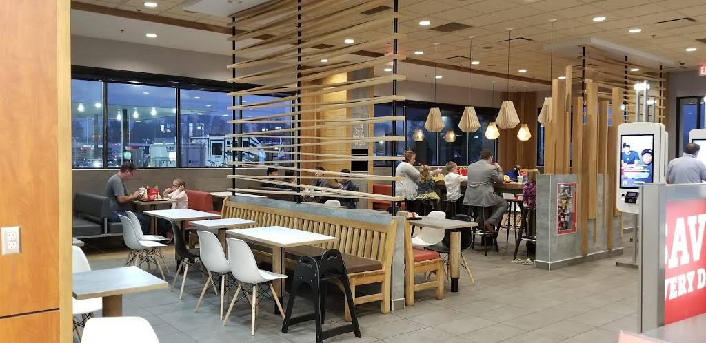 Pilot Travel Center | restaurant | 243 Melton Rd, Burns Harbor, IN 46304, USA | 2197875705 OR +1 219-787-5705