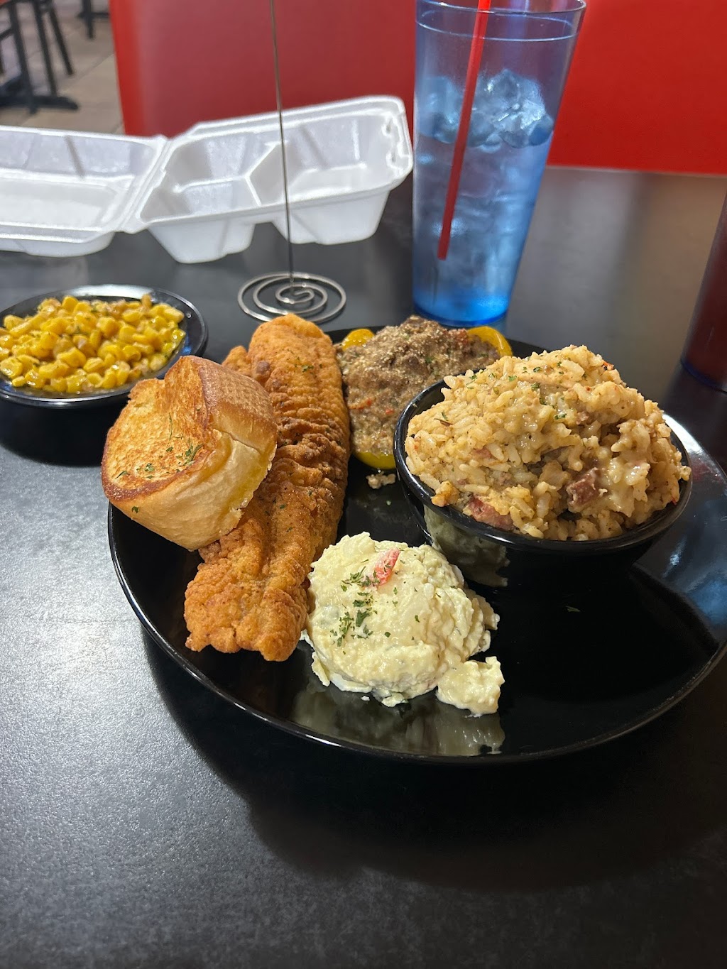 Family Cajun Kitchen | restaurant | 5351 Paris Rd, Chalmette, LA 70043, USA | 5047669953 OR +1 504-766-9953